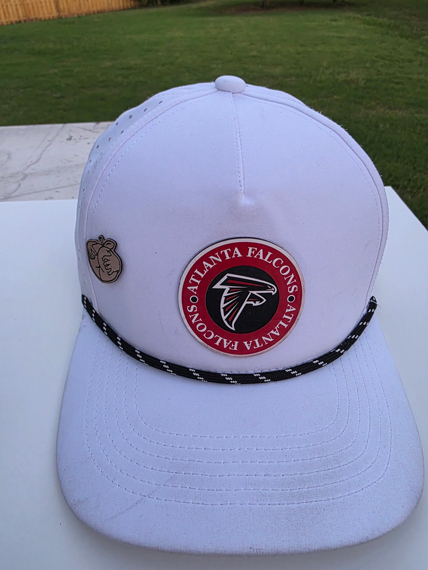 Atlanta Falcons Rope Hat – White with Red Patch